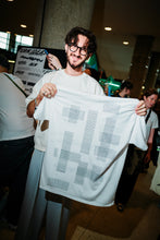 Load image into Gallery viewer, Rent our Print Gun – EBS-260 Handjet for Events, Trade Shows and Live Shirt Printing