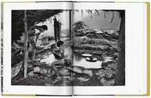 Load image into Gallery viewer, Sebastião Salgado. Gold